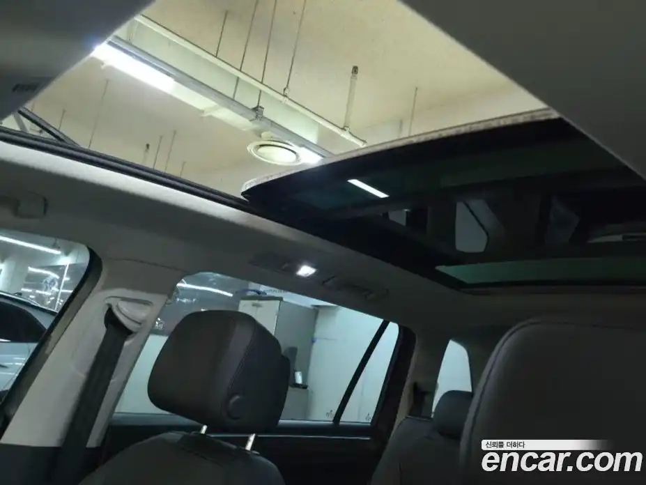 Volkswagen Tiguan 2023 2.0 гидро в Москве № 767233, фото 16