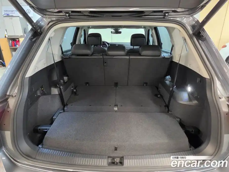 Volkswagen Tiguan 2023 2.0 гидро в Москве № 767233, фото 20