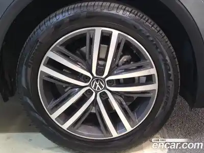 Volkswagen Tiguan 2023 2.0 гидро в Москве № 767233, миниатюра 5