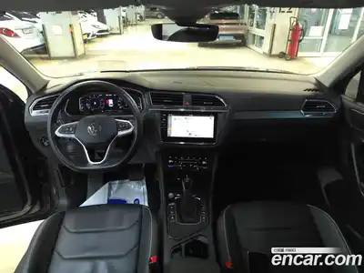 Volkswagen Tiguan 2023 2.0 гидро в Москве № 767233, миниатюра 7