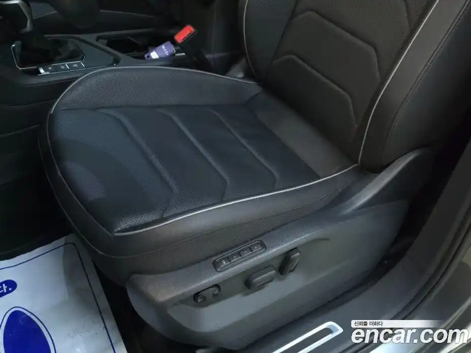 Volkswagen Tiguan 2023 2.0 гидро в Москве № 767233, фото 10