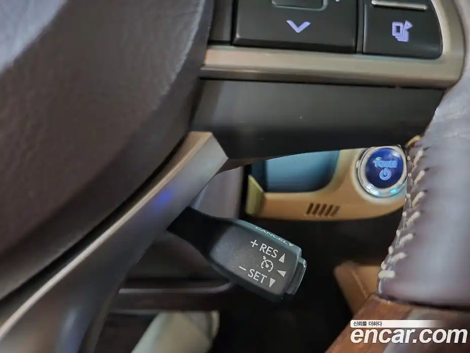 Lexus ES 2018 2.5 гидро в Москве № 802724, фото 12
