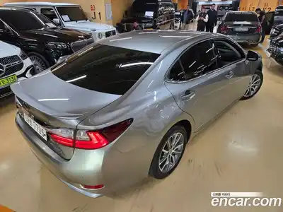 Lexus ES 2018 2.5 гидро в Москве № 802724, миниатюра 4