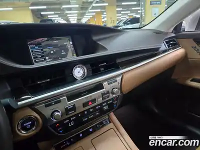 Lexus ES 2018 2.5 гидро в Москве № 802724, миниатюра 7