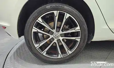 Volkswagen Golf 2015 2.0 гидро в Москве № 802960, миниатюра 5