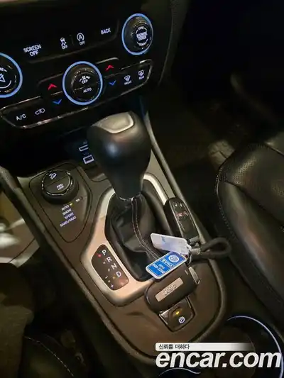 Jeep Cherokee 2018 2.2 гидро в Москве № 803103, миниатюра 12