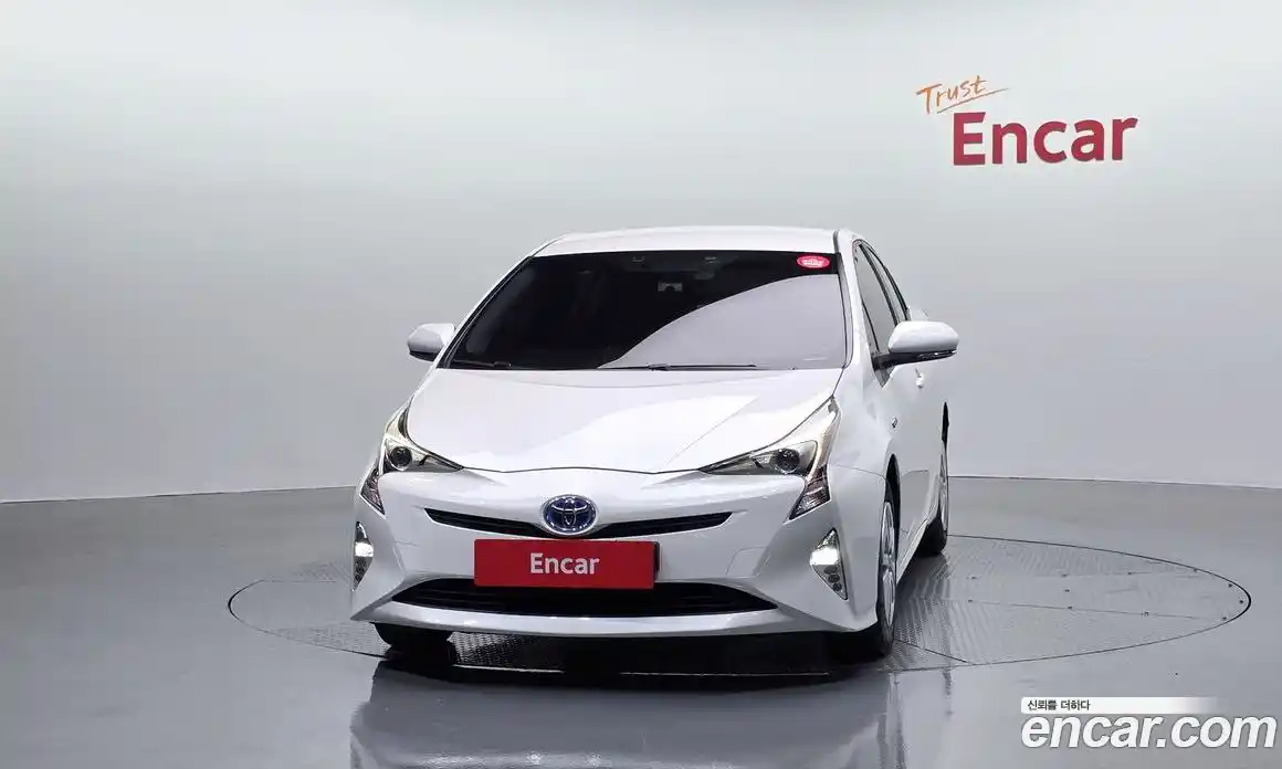 Toyota Prius 2018 1.8 гидро в Москве № 803205, фото 3