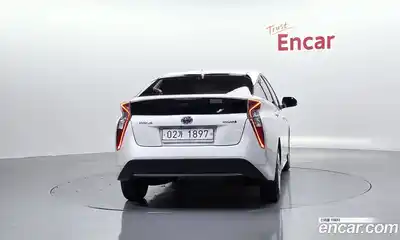 Toyota Prius 2018 1.8 гидро в Москве № 803205, миниатюра 4