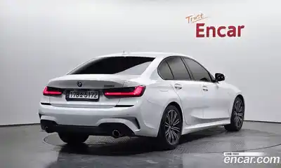 BMW 3-Series, 2022