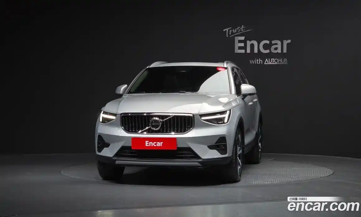 Volvo XC40 2024 2.0 гидро в Москве № 823902, фото 3