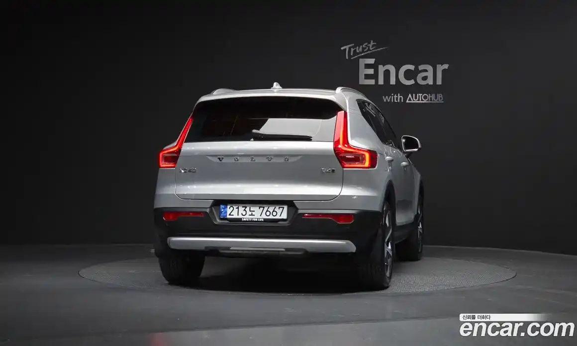 Volvo XC40 2024 2.0 гидро в Москве № 823902, фото 4