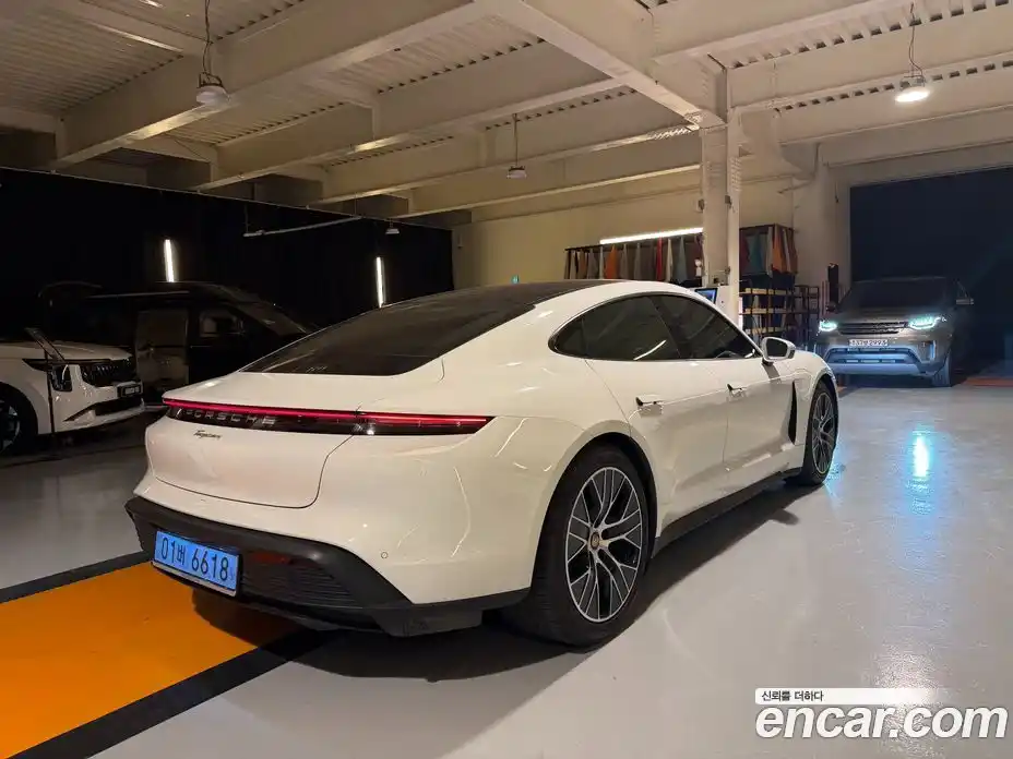 Porsche Taycan 2023 0.1 гидро в Москве, фото 4