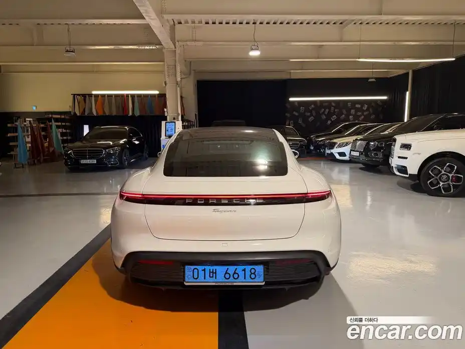Porsche Taycan 2023 0.1 гидро в Москве, фото 6