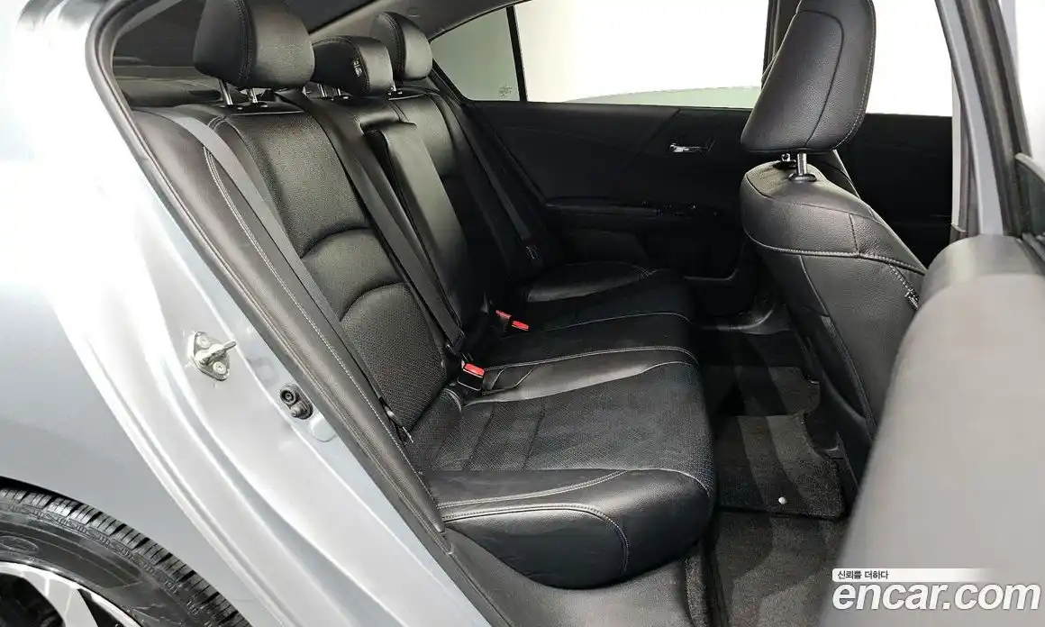 Honda Accord 2017 2.4 гидро в Москве № 826739, фото 12