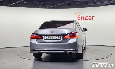 Honda Accord 2017 2.4 гидро в Москве № 826739, миниатюра 4