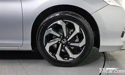Honda Accord 2017 2.4 гидро в Москве № 826739, миниатюра 5