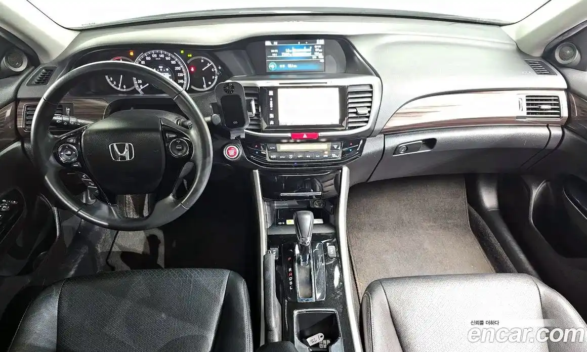 Honda Accord 2017 2.4 гидро в Москве № 826739, фото 7