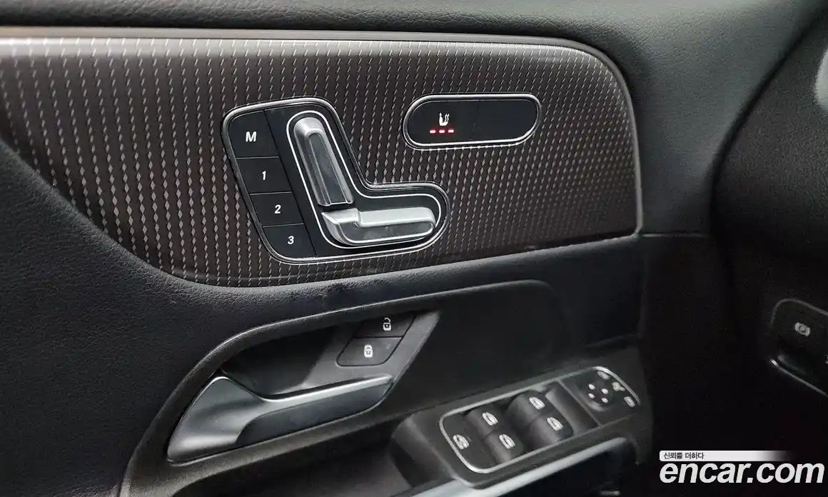 Mercedes-Benz GLB-Class 2021 2.0 гидро в Москве № 859191, фото 14