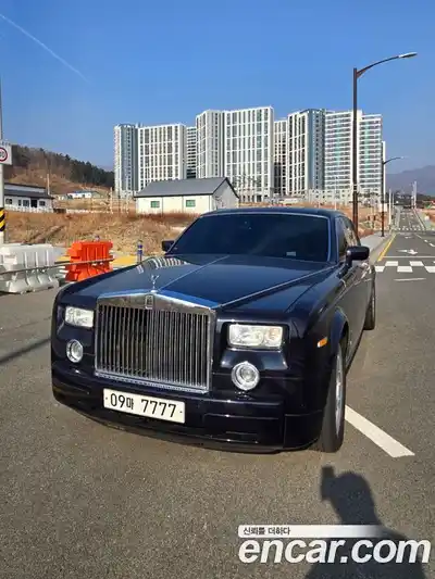 Rolls-Royce Phantom 6.7 EWB V12