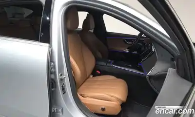 Mercedes-Benz E-Class 2025 2.0 гидро в Москве № 892559, миниатюра 9