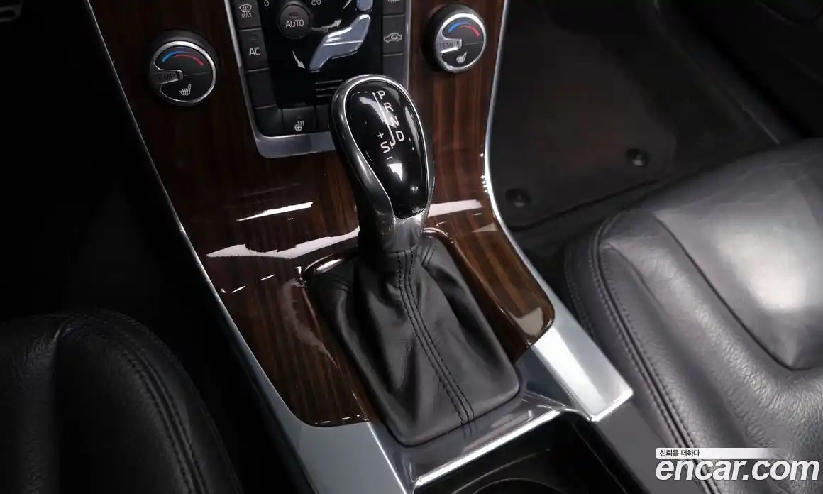 Volvo S60 2014 2.0 гидро в Москве № 894372, фото 9