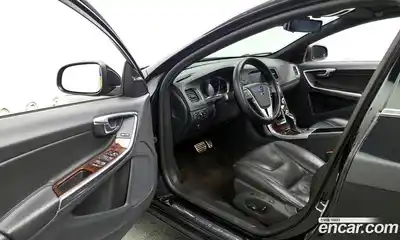 Volvo S60 2014 2.0 гидро в Москве № 894372, миниатюра 10
