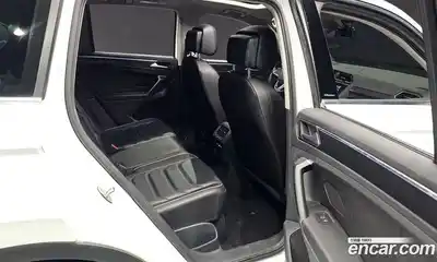 Volkswagen Tiguan 2022 2.0 гидро в Москве № 896038, миниатюра 11