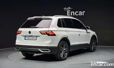 Volkswagen Tiguan 2022 2.0 гидро в Москве № 896038, миниатюра 2