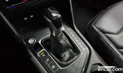 Volkswagen Tiguan 2022 2.0 гидро в Москве № 896038, миниатюра 9