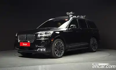 Lincoln Aviator, 2023