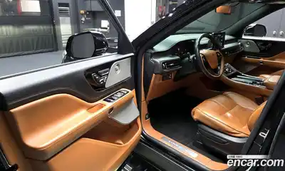 Lincoln Aviator 2023 3.0 гидро в Москве № 897118, миниатюра 11