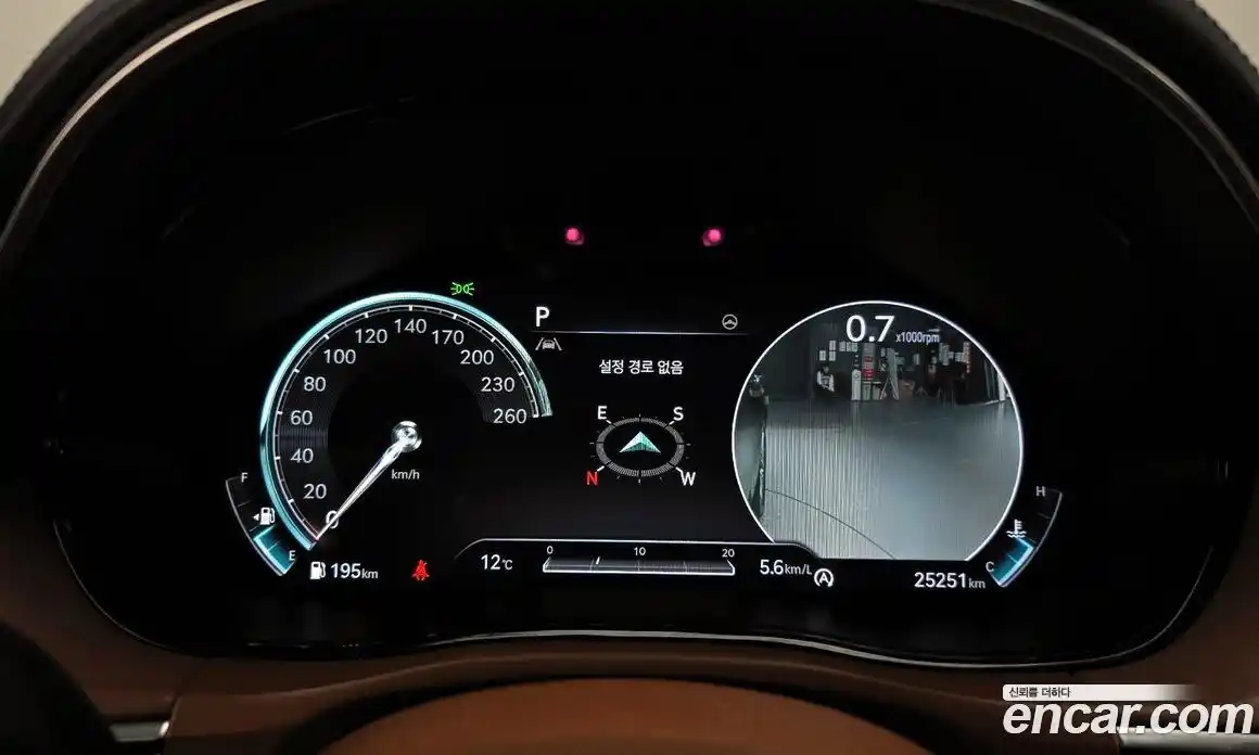 Genesis GV70 2021 2.5 Автомат в Москве № 930463, фото 8