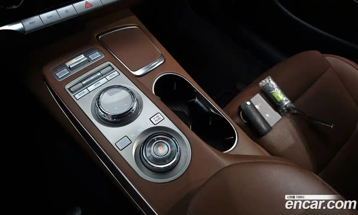 Genesis GV70 2021 2.5 Автомат в Москве № 930463, фото 9