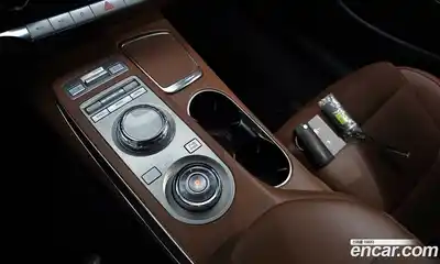 Genesis GV70 2021 2.5 Автомат в Москве № 930463, миниатюра 9