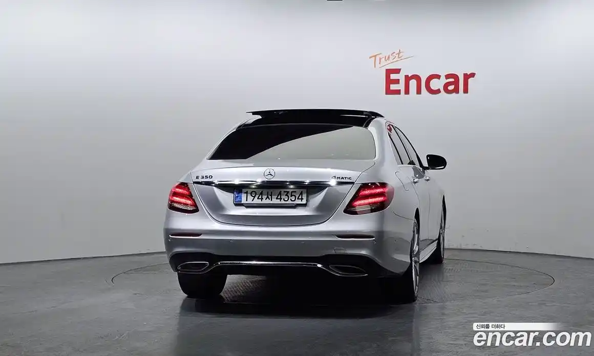 Mercedes-Benz E-Class 2020 2.0 гидро, фото 4