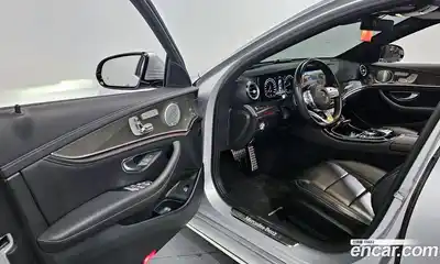 Mercedes-Benz E-Class 2020 2.0 гидро, миниатюра 10