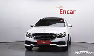 Mercedes-Benz E-Class 2019 2.0 гидро, миниатюра 3
