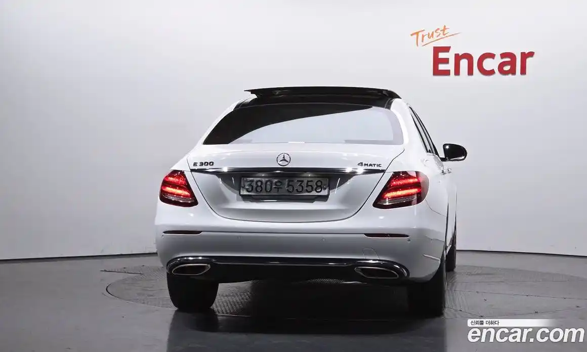 Mercedes-Benz E-Class 2019 2.0 гидро, фото 4