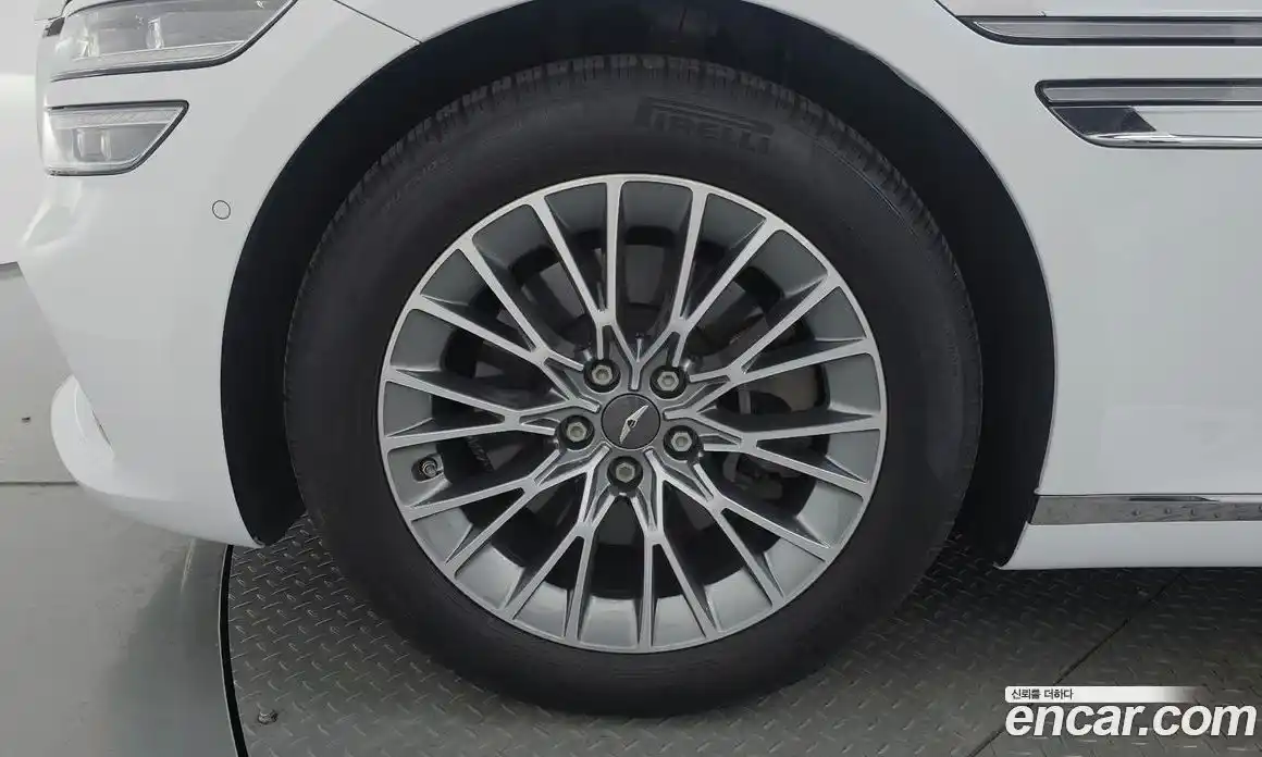 Genesis G80 2023 2.5 Автомат в Москве № 973053, фото 4