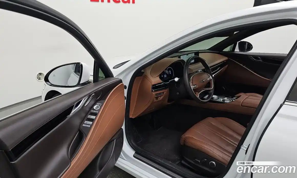 Genesis G80 2023 2.5 Автомат в Москве № 973053, фото 9