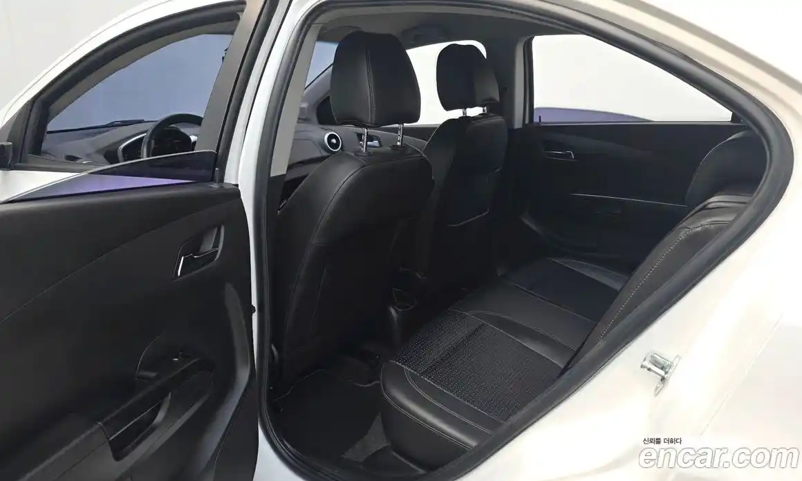 Chevrolet Aveo 2017 1.4 Автомат в Москве № 974560, фото 11