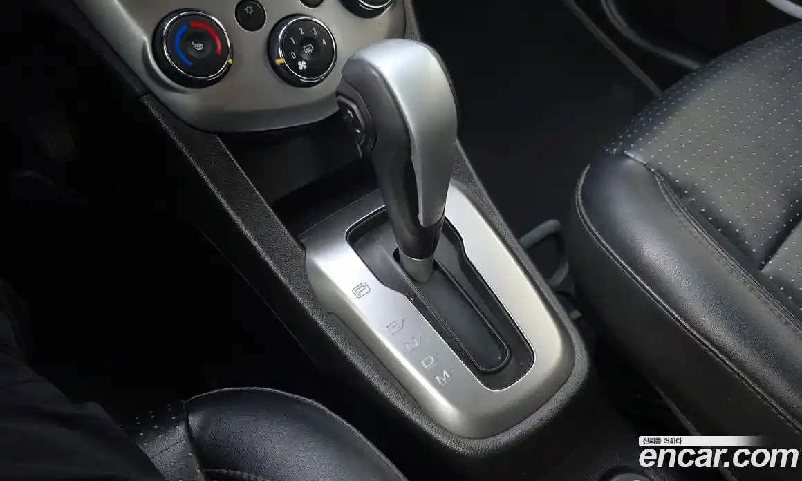 Chevrolet Aveo 2017 1.4 Автомат в Москве № 974560, фото 9