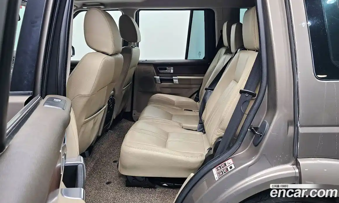 Land Rover Discovery 2016 3.0 гидро в Москве № 975671, фото 11
