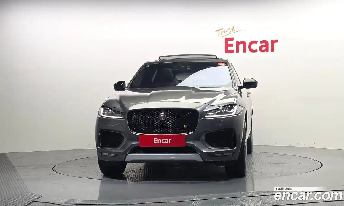 Jaguar F-Pace 2017 3.0 гидро в Москве № 976526, фото 3