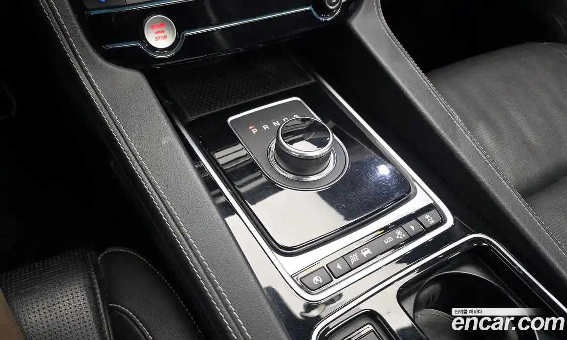 Jaguar F-Pace 2017 3.0 гидро в Москве № 976526, фото 9