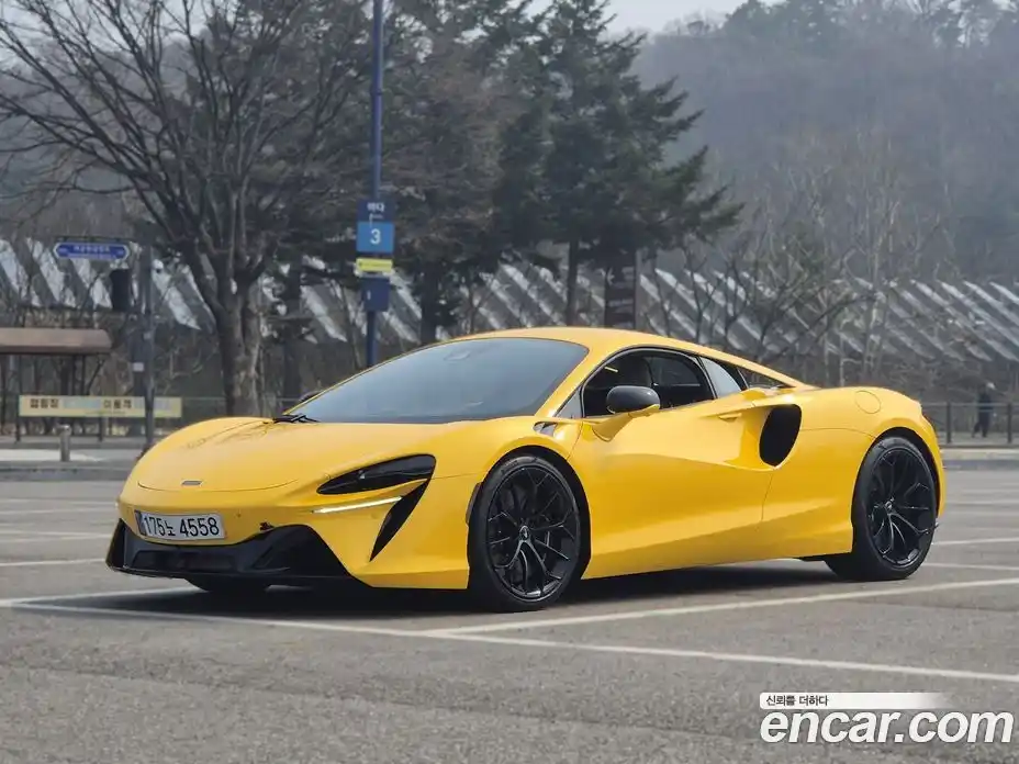 McLaren Artura 2023 3.0 гидро в Москве № 976768, фото 16