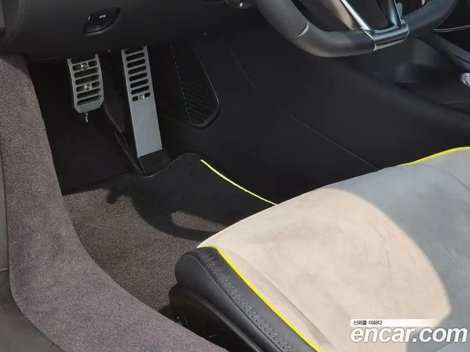 McLaren Artura 2023 3.0 гидро в Москве № 976768, фото 10