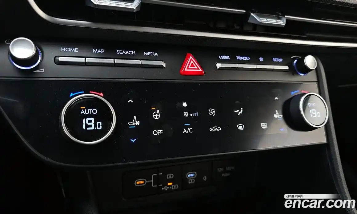 Hyundai Sonata 2023 1.6 Автомат в Москве № 1002433, фото 18