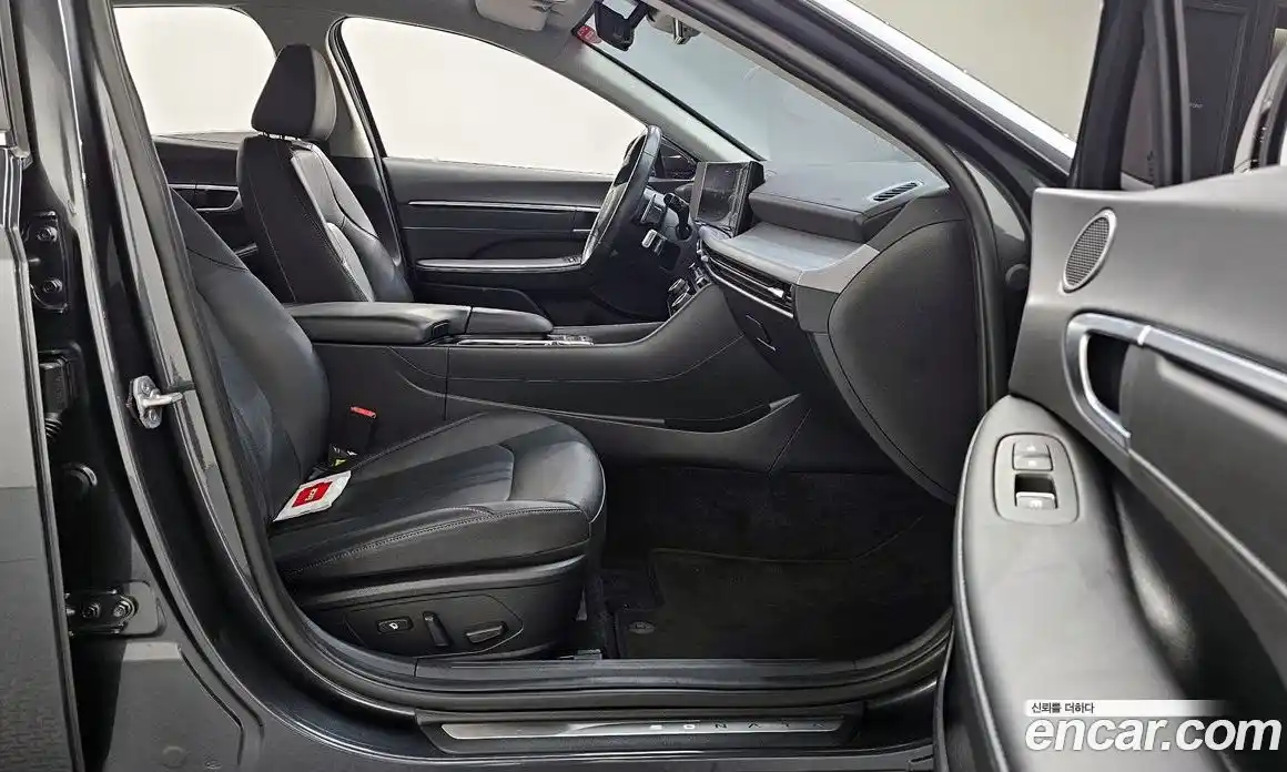 Hyundai Sonata 2023 1.6 Автомат в Москве № 1002433, фото 10