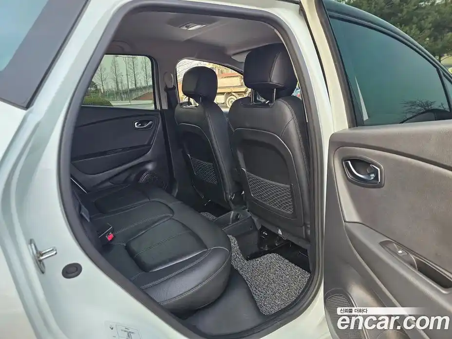 Renault QM3 2017 1.5 гидро в Москве, фото 13